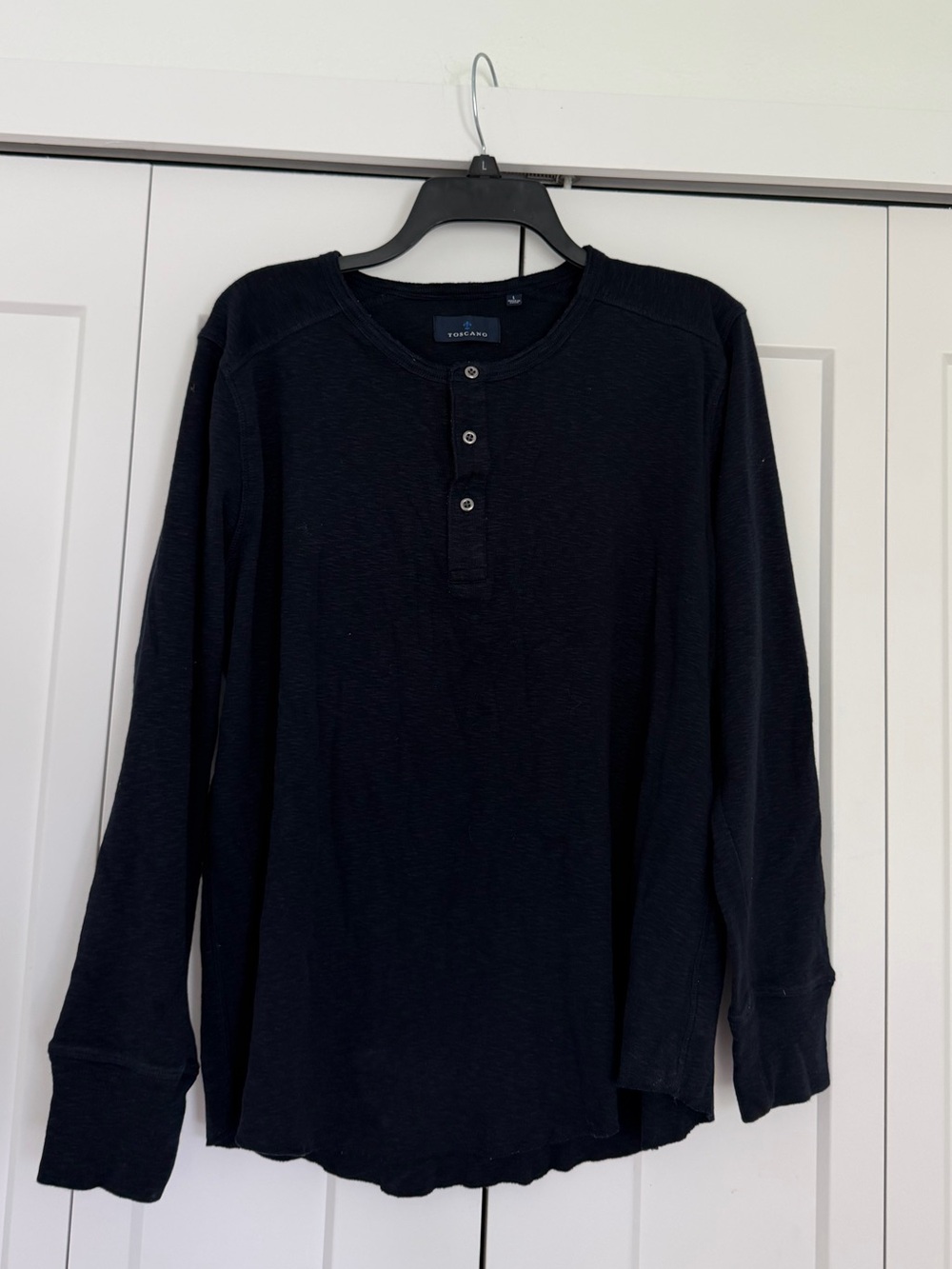 Toscano Classic Men's Long-Sleeve Henley Shirt - Black